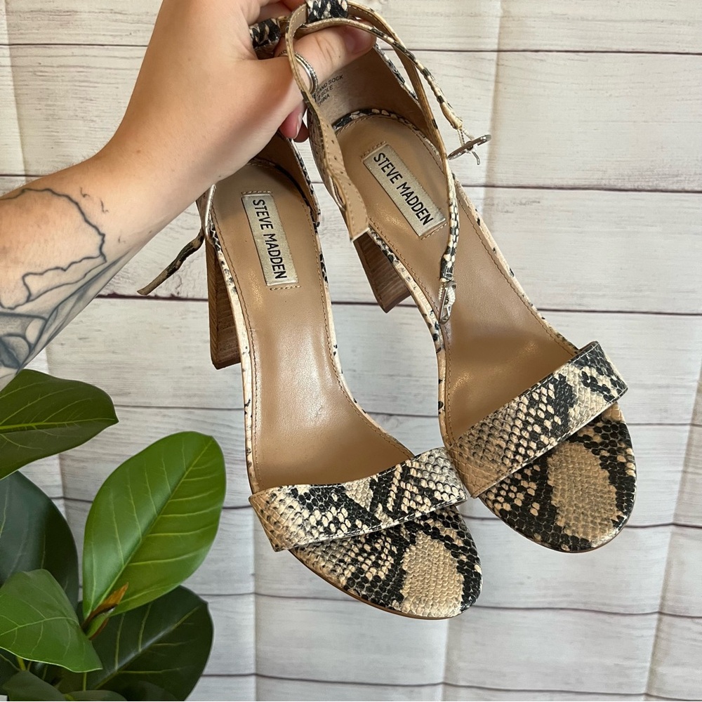 Steve Madden snake skin heels size 10